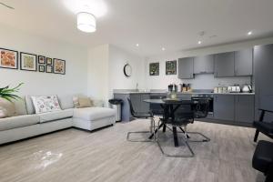 Modern Comfort Near Castle St with WiFi & Parking!