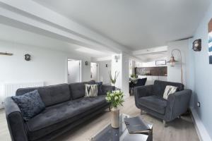 Offshore, Carbis Bay, St Ives