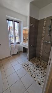 Hotels Hotel Saint Jacques : photos des chambres