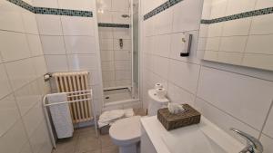 Hotels Hotel Saint Jacques : photos des chambres