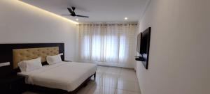 Hotel trees thekkady