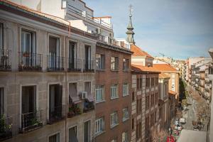 2 steps to gran viapuerta del sol plaza mayorv10