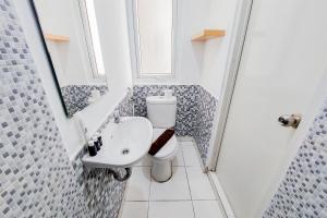 Cozy Stay Studio Apartment at Aeropolis Residence By Travelio