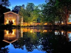 Stunning 2 Lodge Cottage retreat - Westley