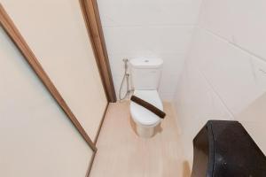 Best Homey Studio at Sky House BSD Apartment By Travelio