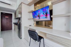 Good Deal and Cozy Studio Casa De Parco Apartment By Travelio