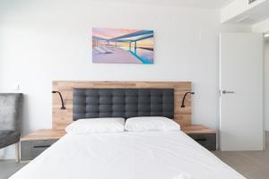 Global Properties, Apartamento de dos terrazas con vistas al mar y piscina en Canet