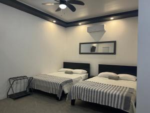 Room in Guest room - CAMEVA Villas Your perfect escape