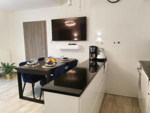 Apartamenty Wybrzeże Laguna Perła 5 Mórz Basen & SPA, SAT DE i EN