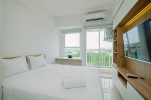 Comfy and Best Deal Studio at Citra Living Apartment By Travelio
