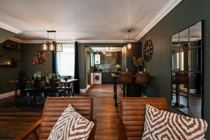 Urban Oasis, Stylish Townhouse in Central Cardiff