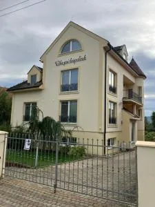 Vila pri kúpeľoch - Opatovce nad Nitrou