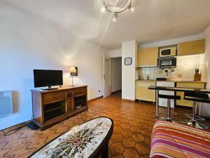 Bel appartement, 4 couchages, lumineux, 500 m de la plage et des commerces...