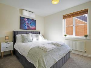 4BRD Luxury House RG2 - Free Parking