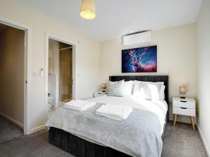 4BRD Luxury House RG2 - Free Parking