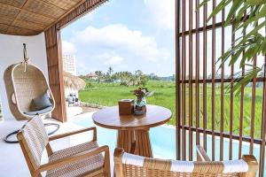 Woywoy Escape Bukian - Adults Only