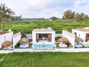 Woywoy Escape Bukian - Adults Only