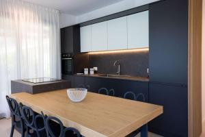 Luxury Jacuzzi Villa Diana