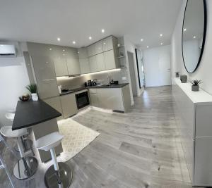 Appartement luxueux 110m collé au prestigieux hôtel le MARTINEZ