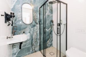 Esplanade Self Check-in Hotel