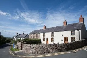 The Cross - 4 Bedroom Cottage - Llangennith - Rhossili