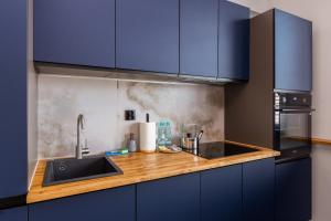 Deep Blue Gdynia Apartment by BookingHost