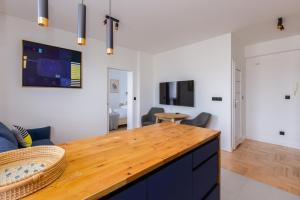 Deep Blue Gdynia Apartment by BookingHost