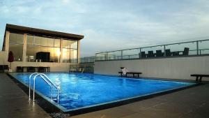 A1 Apartments at Ocean Breeze Residency