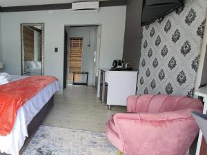 SEA WATER BOUTIQUE LODGE in Mankweng unit G