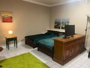 Gemütliches Souterrain Refugium - 霍伊森施塔姆