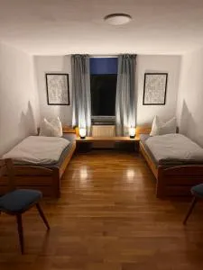 Pension FAULPELZ - Zweibettzimmer Gemeinschaftsbad - Gerterode