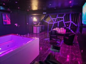 Appartements Suite Coquine avec jacuzzi YaoSpa60 : photos des chambres