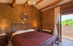 Villa Milica for 6 people - pet friendly eco house with private pool