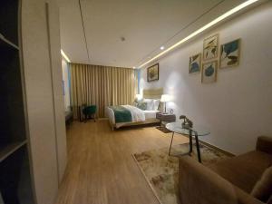 Luxurious Stay at Aipl Joy street by NobleNest - Lejligheder, Gurgaon