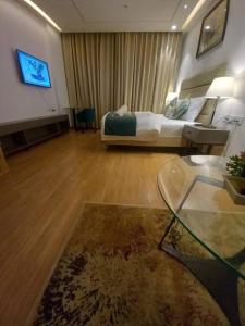 Luxurious Stay at Aipl Joy street by NobleNest