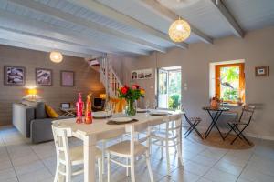 La Libellule - Charmante maison avec jardin à Séné