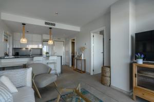 Los Flamencos by H - Playa de los Haraganes HLHF2004P32