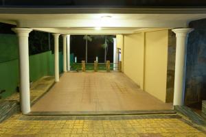 Riverview Glass Room