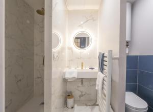 B&B / Chambres d'hotes Wisteria Villa - Reves en soie, Ecully : photos des chambres