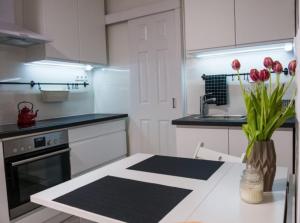 Malasits 2 private room with shared bathroom