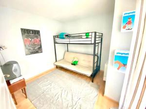 Maisons de vacances -Retour vers le futur- EVG,EVJF,fetes bienvenues! : photos des chambres