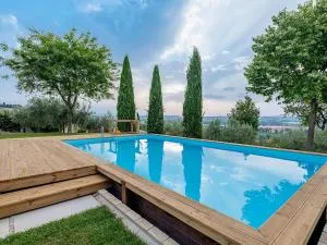 Pleasant apartment with pool - Molino di Recanati
