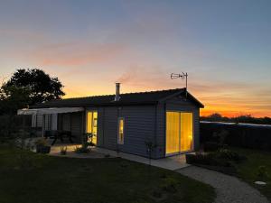 Maisons de vacances TI KAZ - Terrasse exterieure - 5mn Plage : photos des chambres