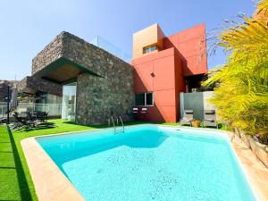 Green Villa The Canarian Garden by Tenpropertiesgc