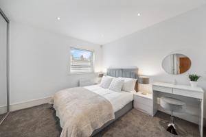 2 Bedroom Apartment in Kings Cross, London, N1