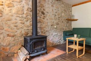 Maisons de vacances Gite de la Tour pour 10 personnes a Ganac : photos des chambres