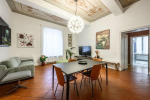 Art&Design Boutique Apartment near Ghirlandina
