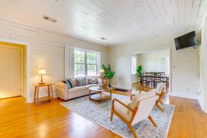 Walk Downtown Home with Yard in Clarksdale