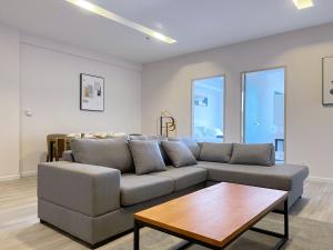 Paradise Perch Tanjung Aru Inifnity Pool 2BR
