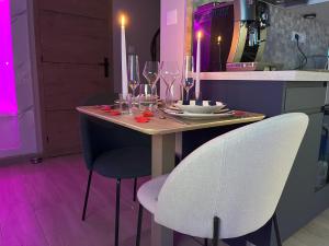 B&B / Chambres d'hotes L-Ecrin d-Azurite : photos des chambres